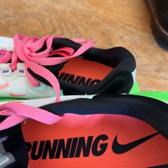 EUC Nike Shoes React Escape rn Running 10.5 - Picture 7 of 16